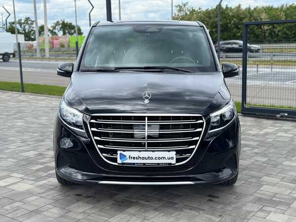 Mercedes-Benz V-Class 2025
