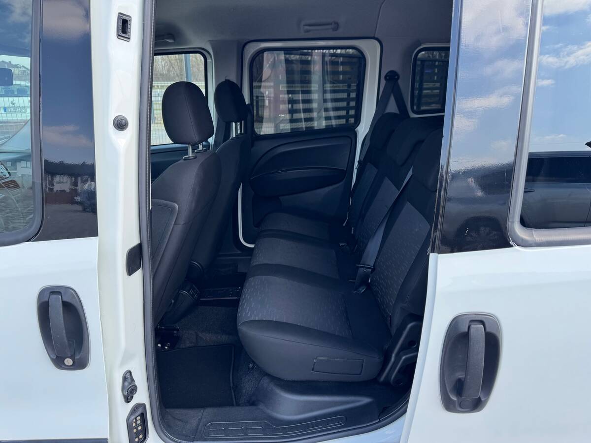 Opel Combo 2018 - Fuel: Diesel 