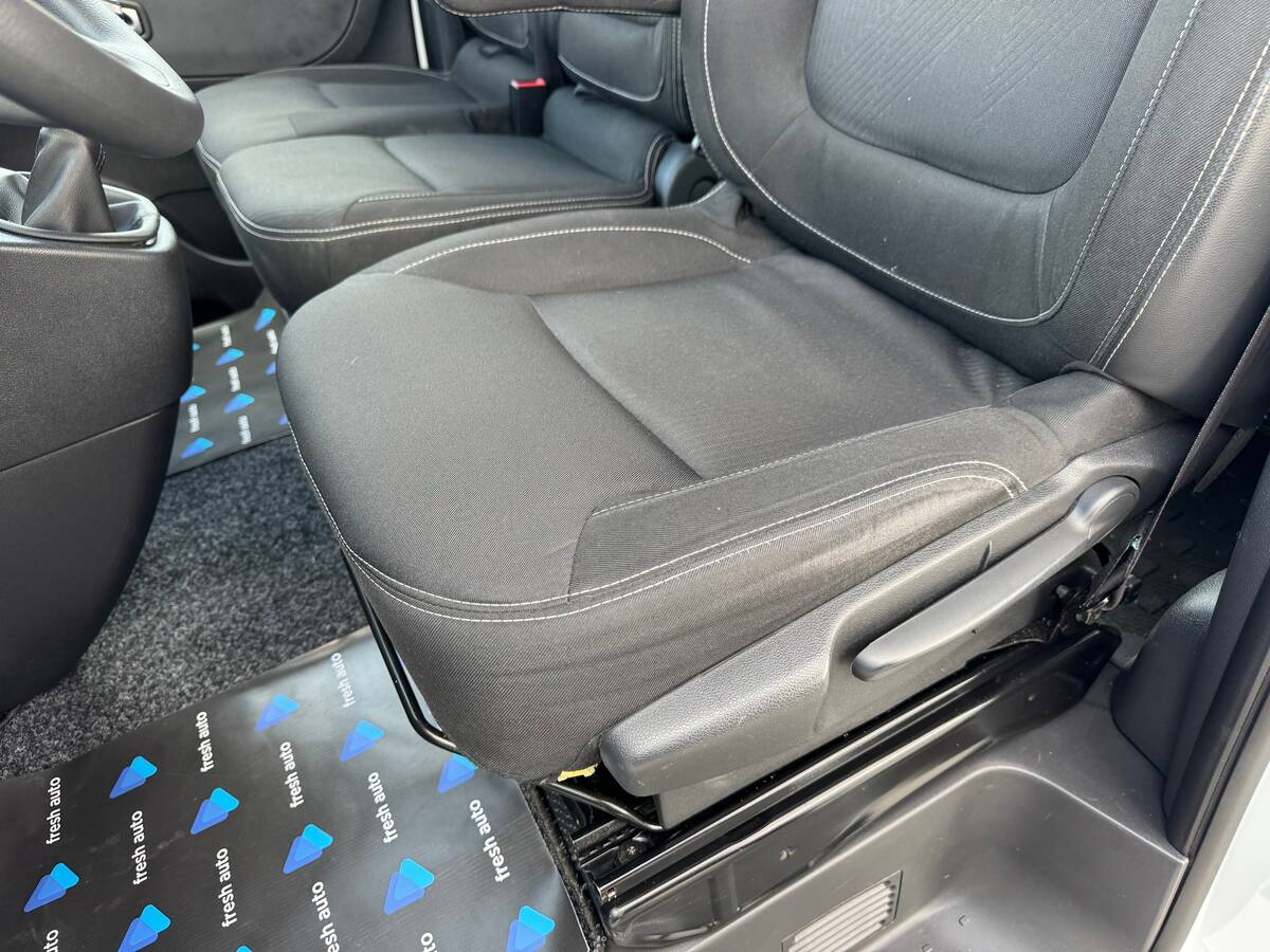 Renault Trafic 2021 - fresh avto