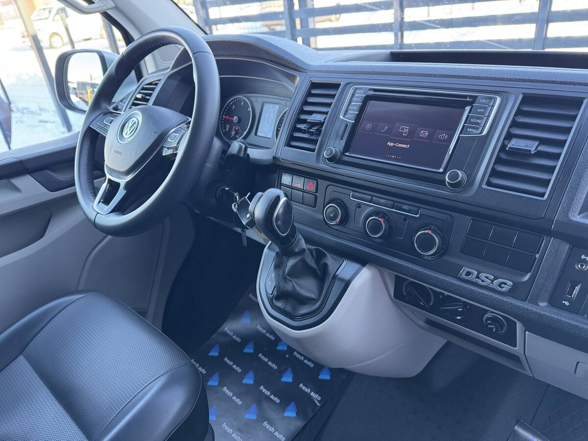 Volkswagen Transporter 2019 - Пробіг: 240 тис. км