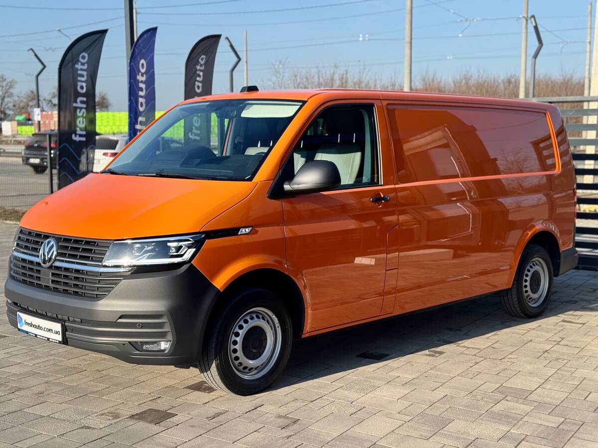 Volkswagen Transporter 2020 - Number Of Seats: 3 