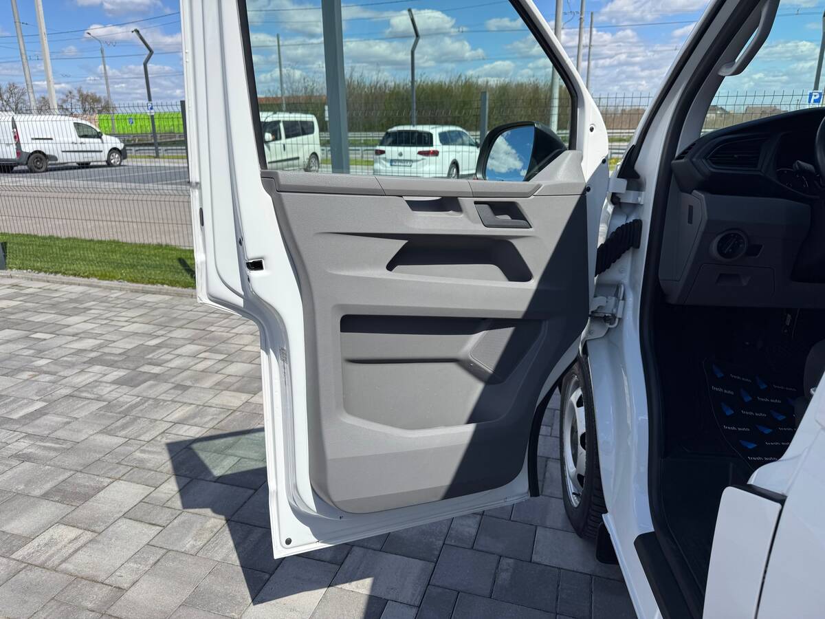 Volkswagen Transporter 2021 - фреш авто