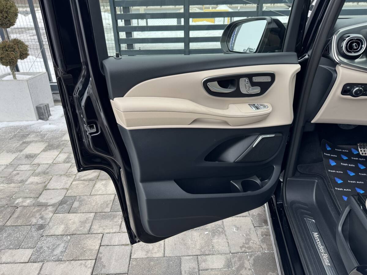 Mercedes-Benz V-Class 2025 - fresh auto