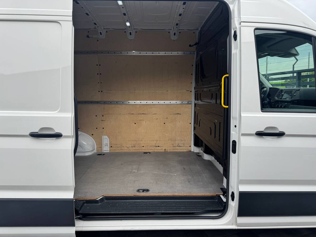 Volkswagen Crafter 2022 - Fuel: Diesel 