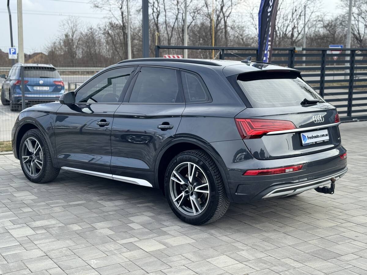Audi Q5 2021 - Привід: Повний 