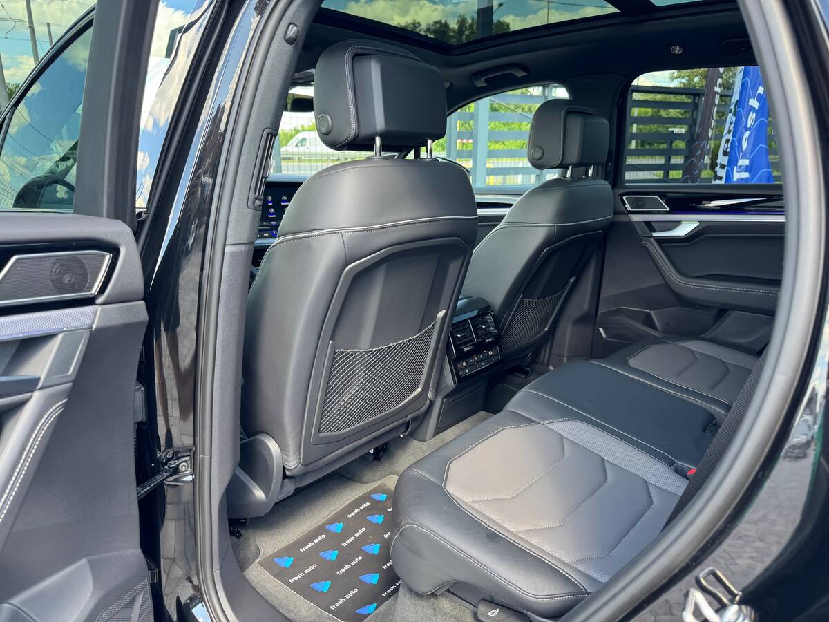 Volkswagen Touareg 2022 - Країна: Німеччина 