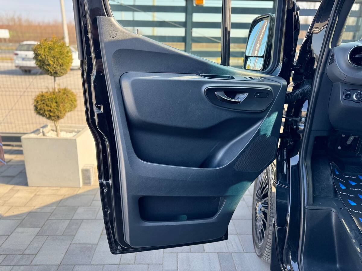 Mercedes-Benz Sprinter 2019 - fresh auto