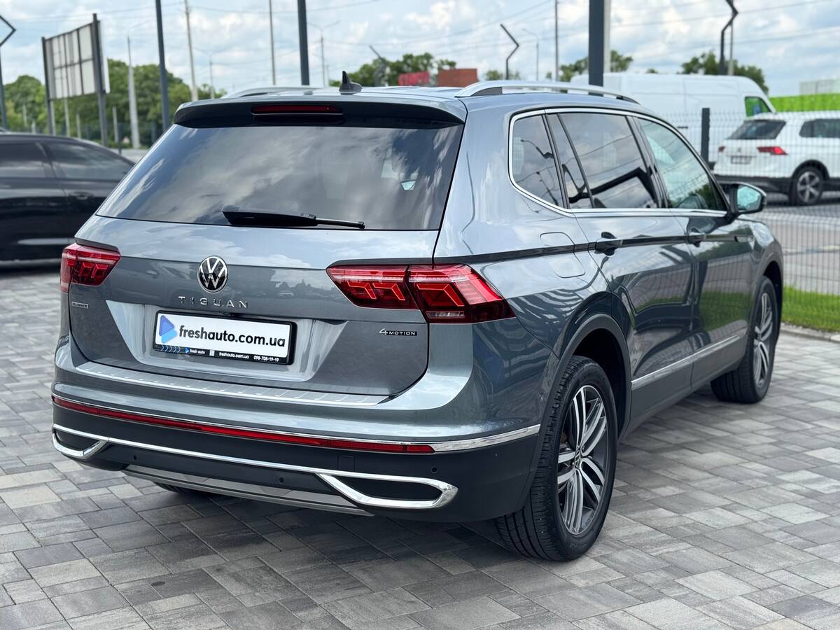 Volkswagen Tiguan Allspace 2022 - фреш авто