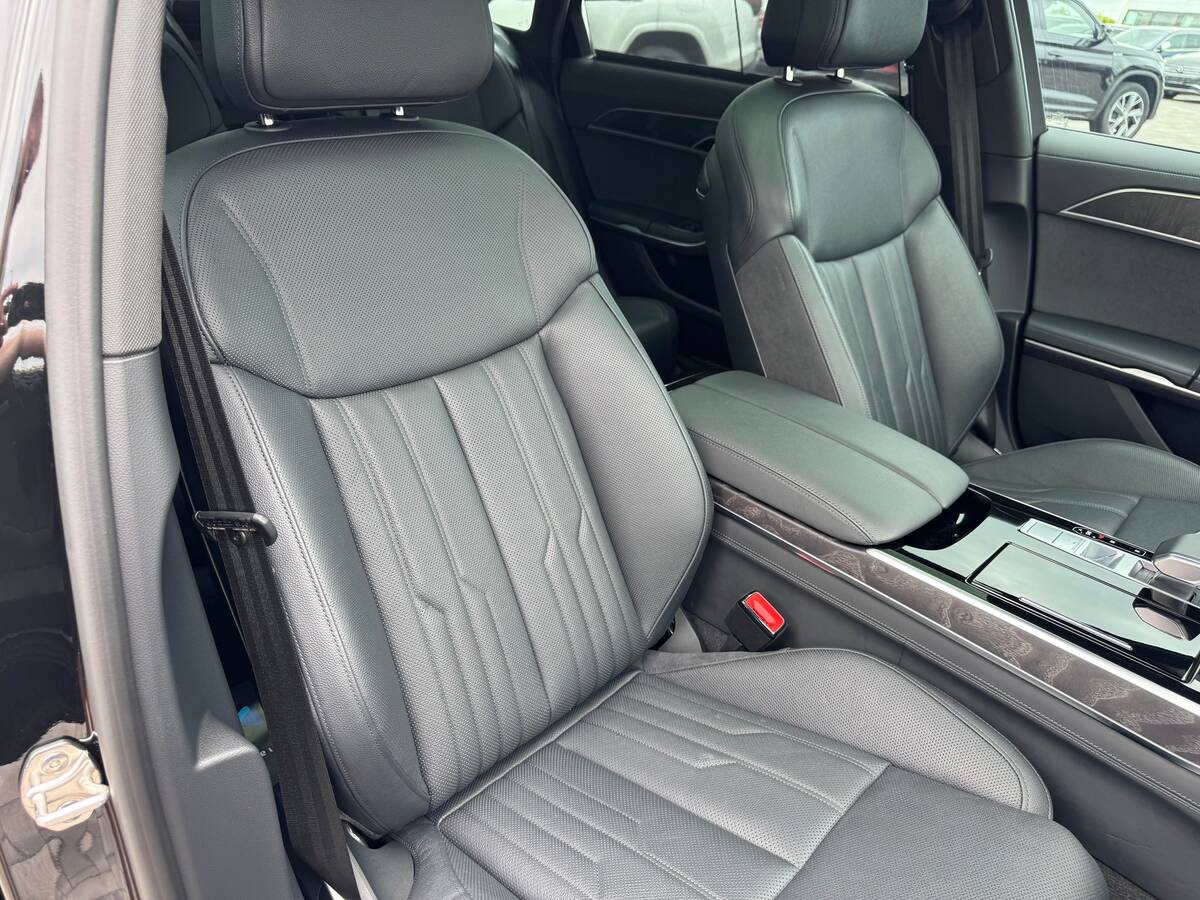 Audi A8 2024 - Пробіг: 6 тис. км