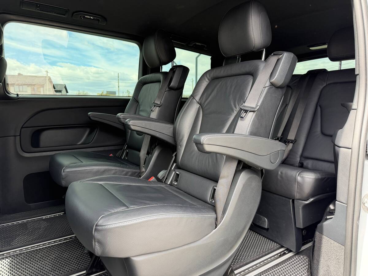 Mercedes-Benz V-Class 2021 - fresh auto
