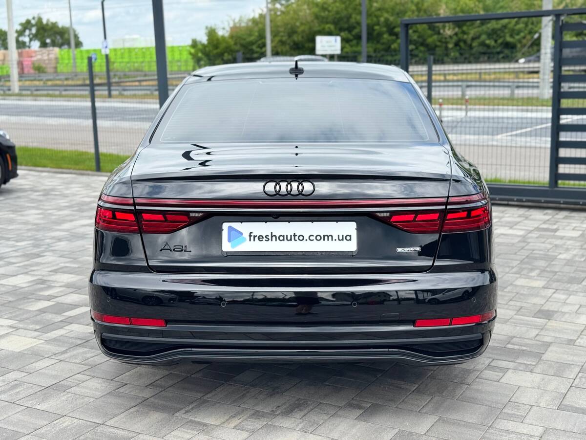 Audi A8 2024 - fresh auto