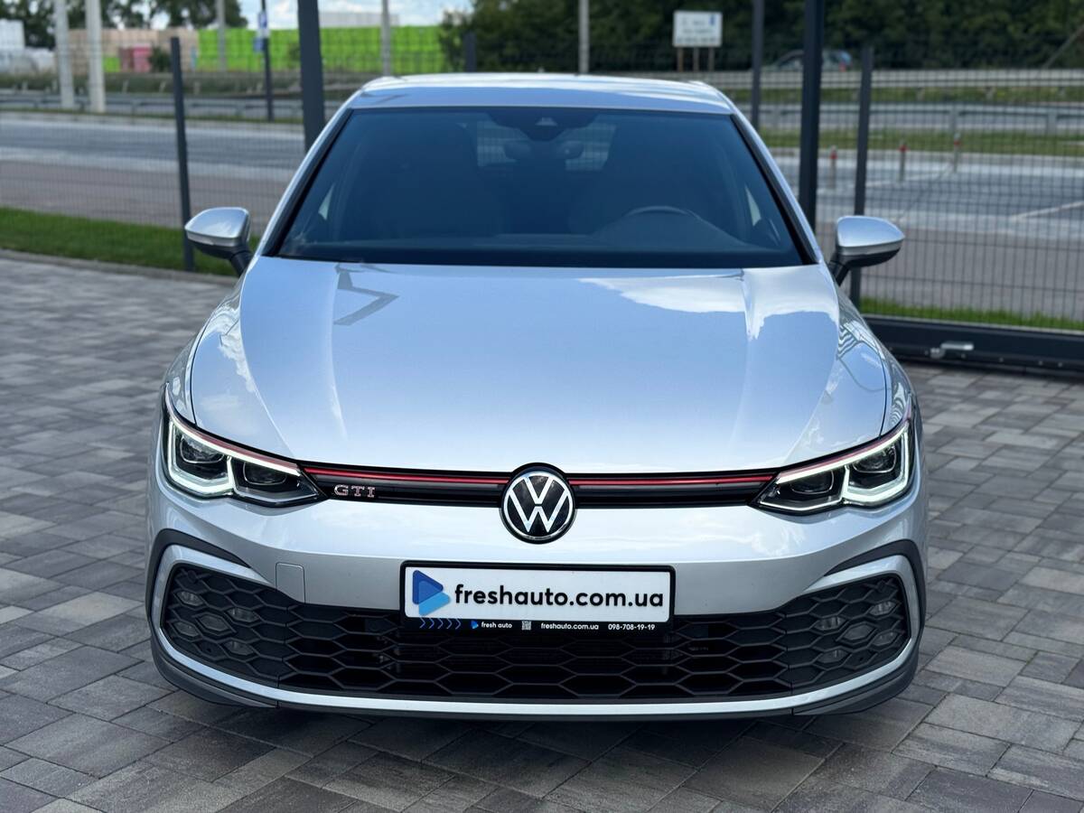 Volkswagen Golf GTI 2021 (Фольксваген Гольф GTI) — фото 2 з 5