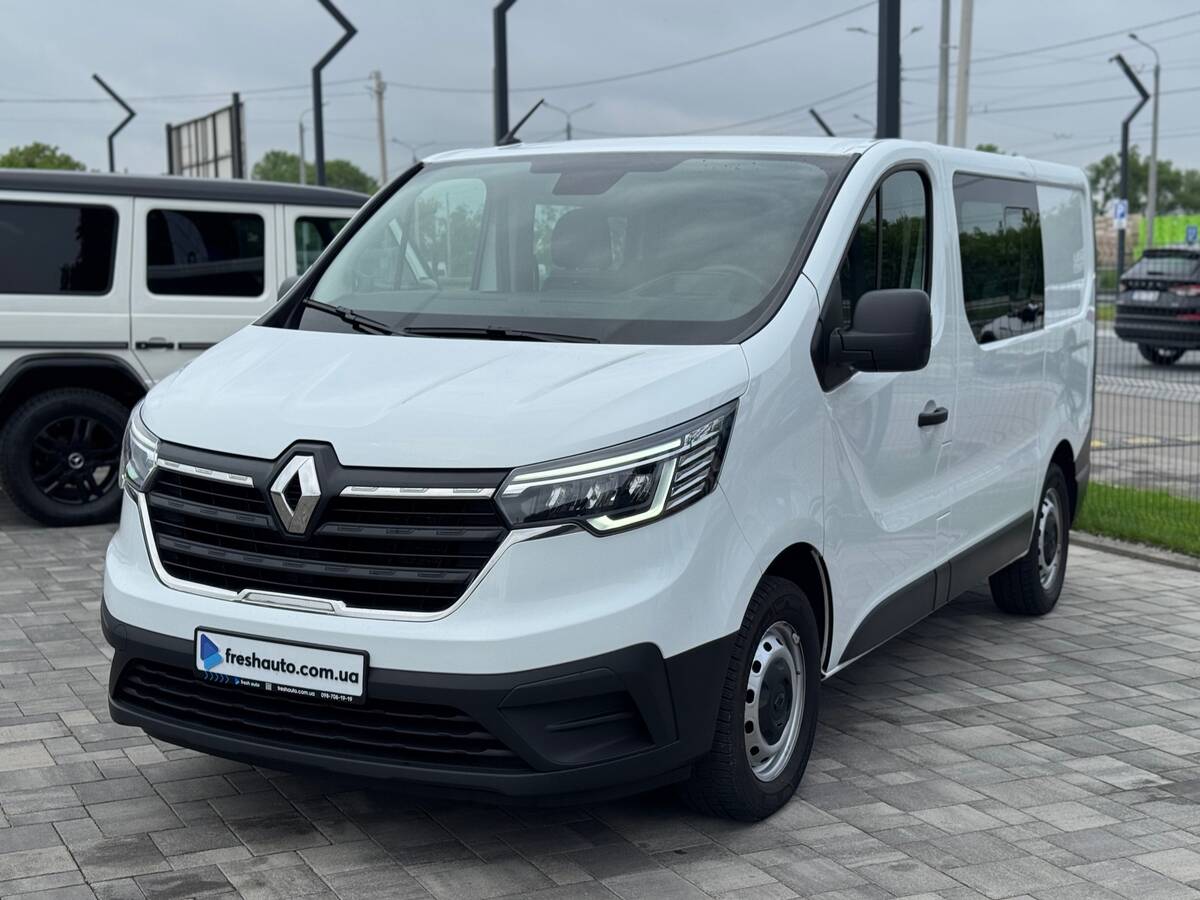 Renault Trafic 2022 - Кількість місць: 6 