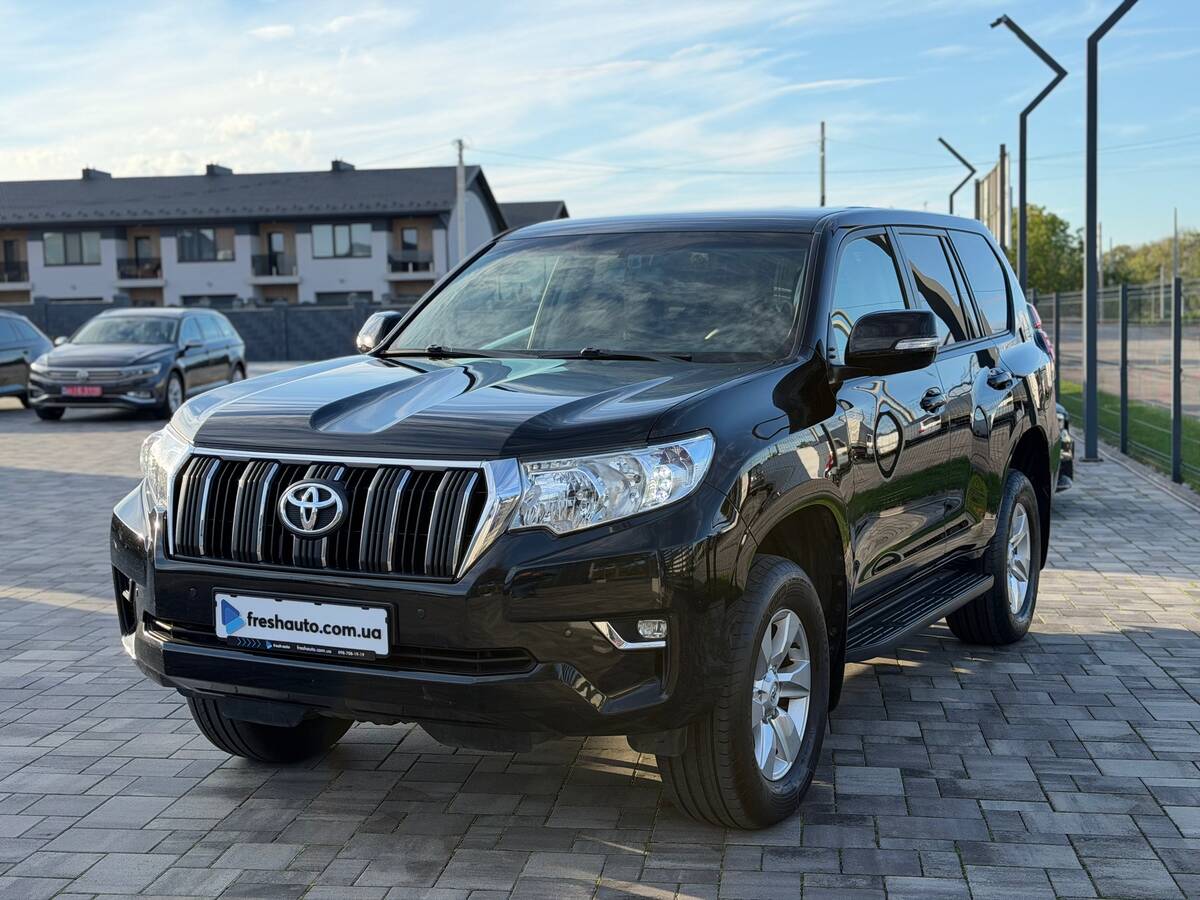 Toyota Land Cruiser Prado 2018 (Тойота Ленд Крузер Прадо) — фото 1 з 5