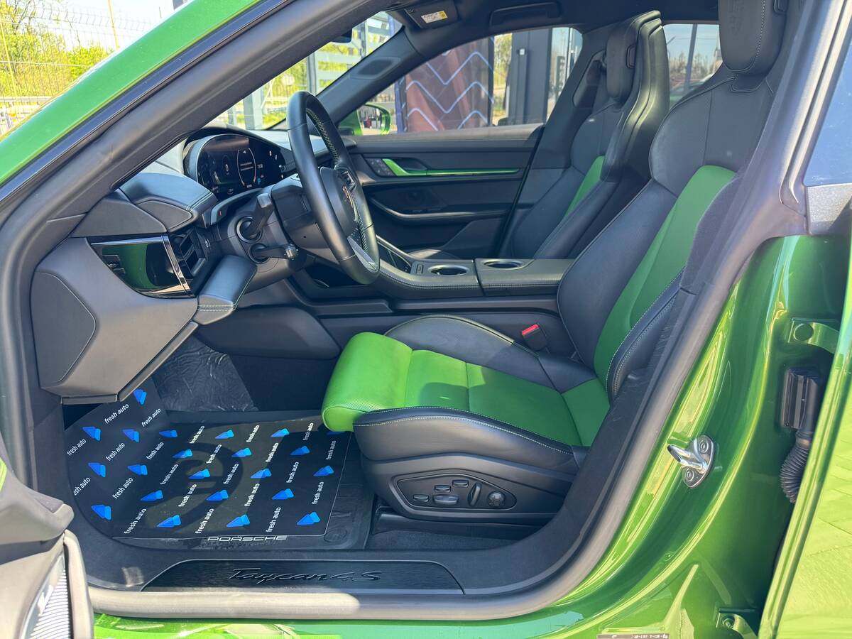 Porsche Taycan 2021 - покупка авто