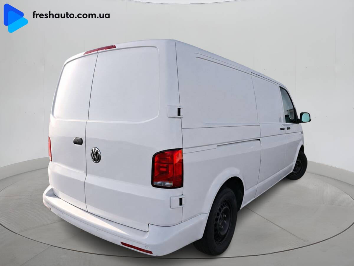 Volkswagen Transporter 2022 - Об'єм двигуна: 2.0 л.