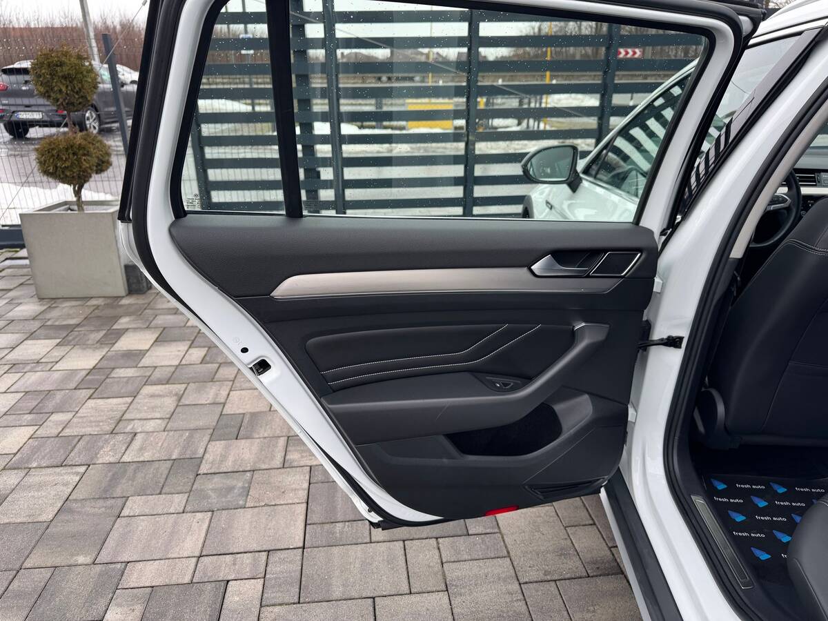 Volkswagen Passat Alltrack 2021 - Комплектація: ALLTRACK 