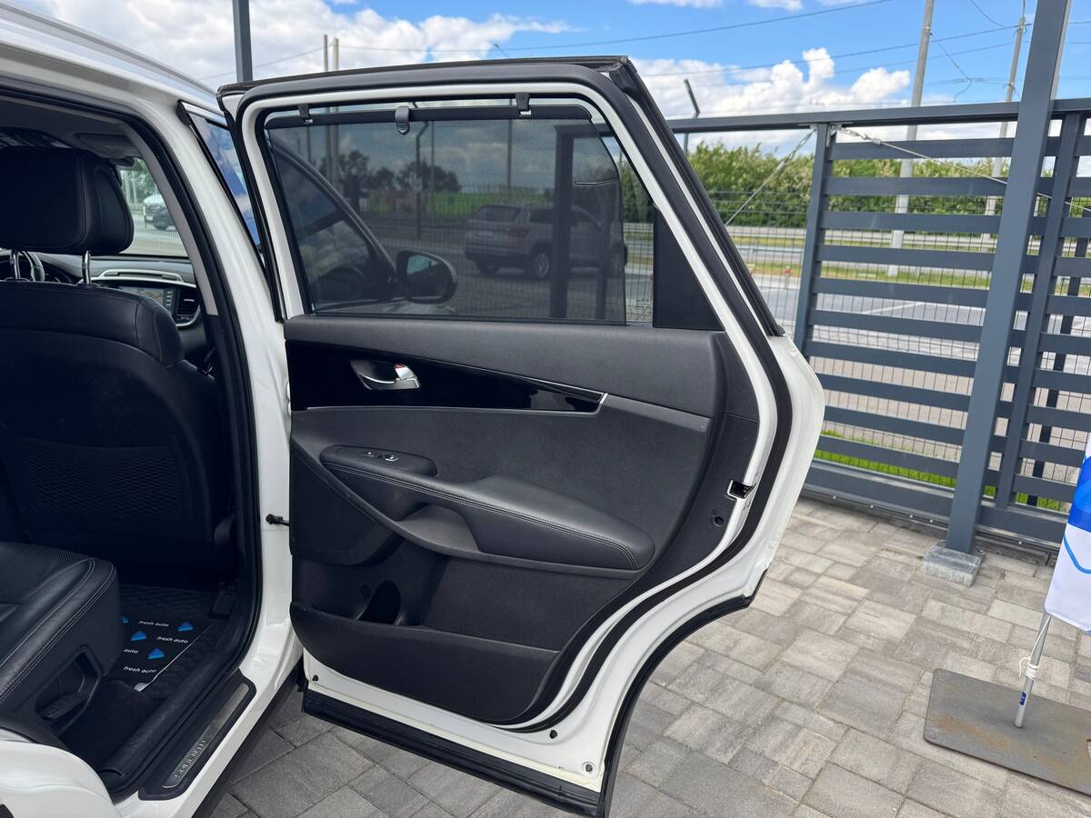 Kia Sorento 2016 - fresh auto