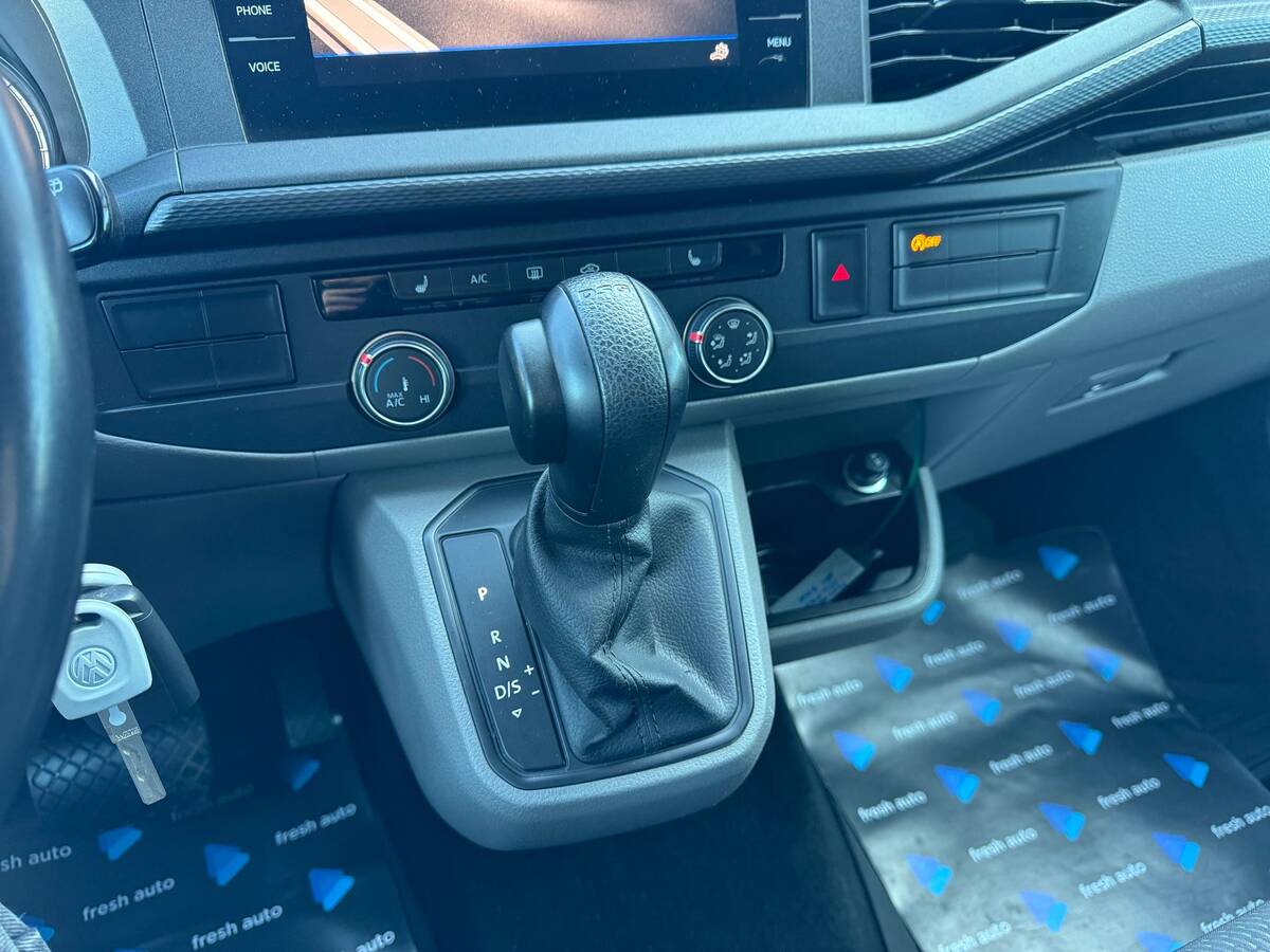Volkswagen Transporter 2020 - Пробіг: 194 тис. км