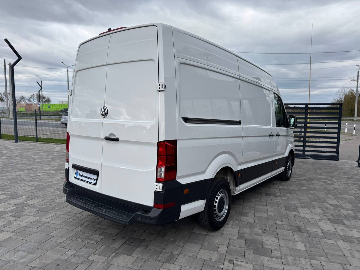 Volkswagen crafter 2022 - фреш авто