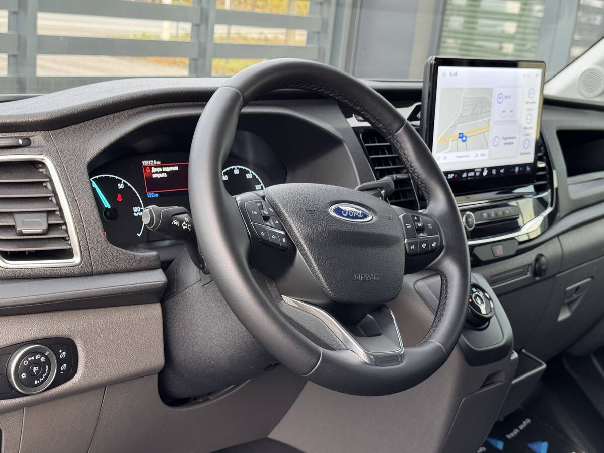 Ford E – Transit 2023 - Кількість місць: 3 