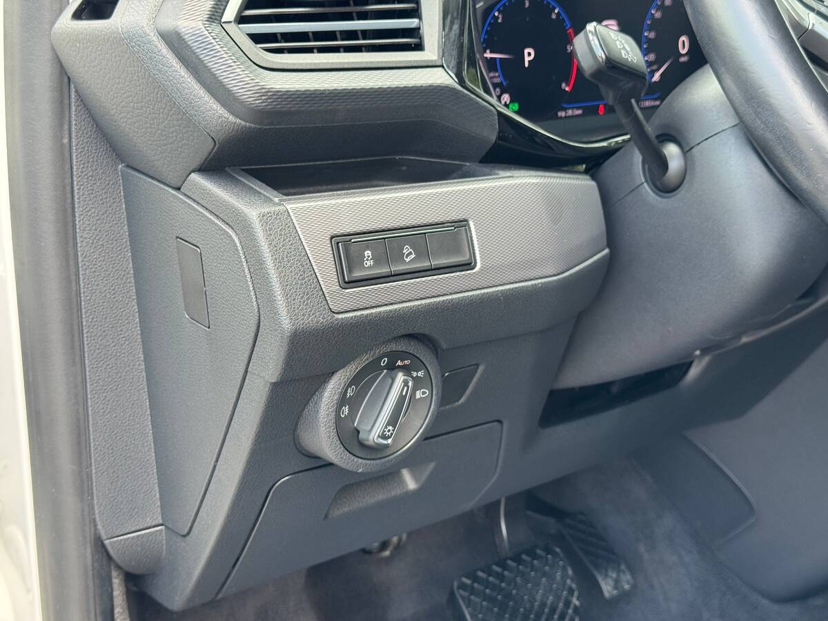 Volkswagen Multivan 2021 - freshauto