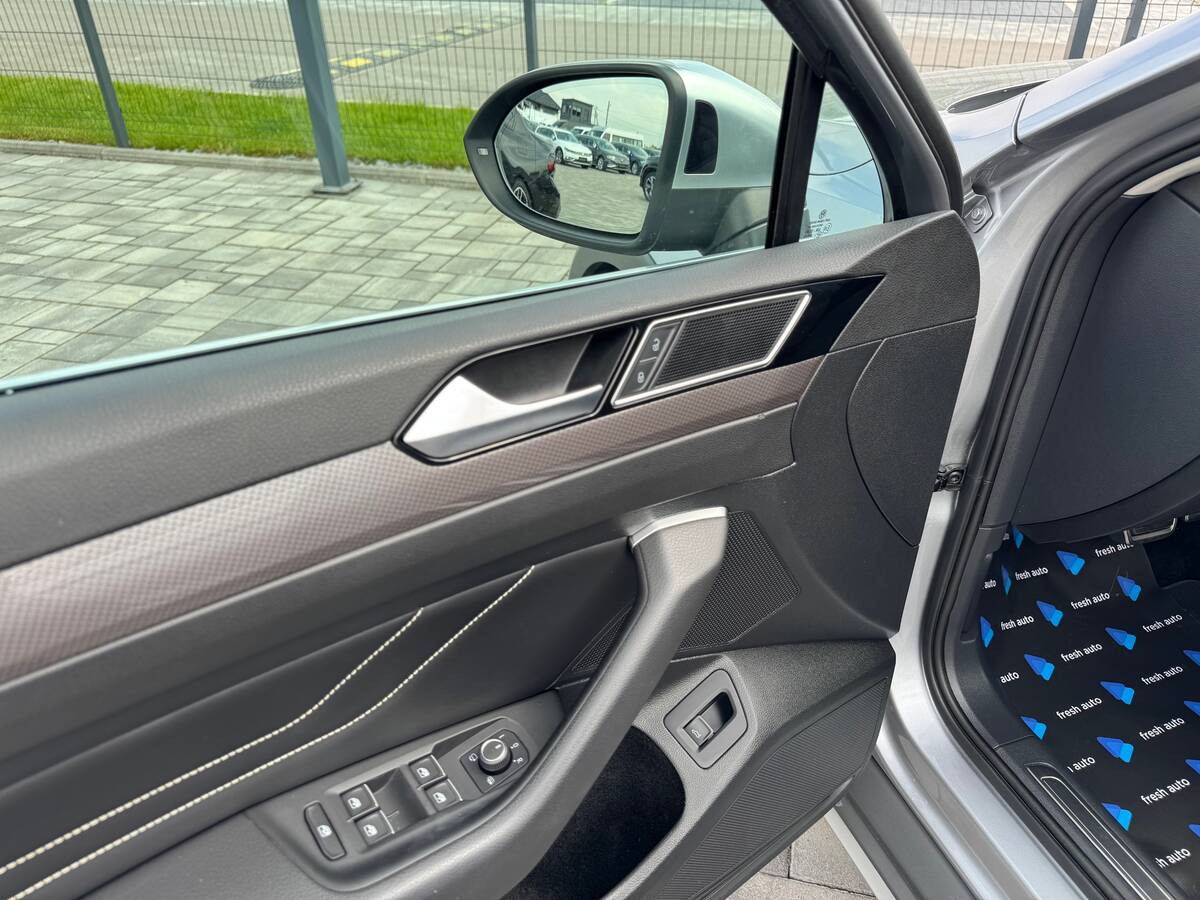 Volkswagen Passat Alltrack 2022 - freshauto