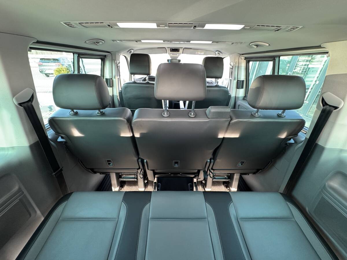 Volkswagen Caravelle 2021 - Об'єм двигуна: 2.0 л.