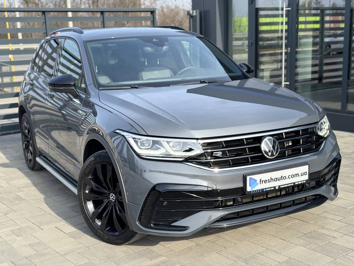Volkswagen Tiguan 2022 - Привід: Повний 