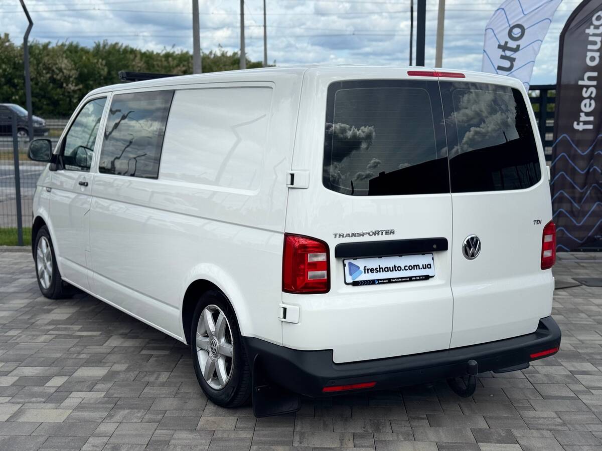 Volkswagen Transporter 2016 - Об'єм двигуна: 2.0 л.