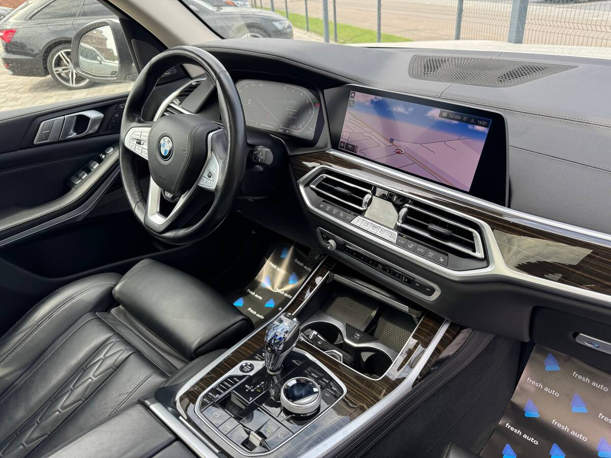 BMW X7 2020 - Тип кузова: SUV / Crossover 