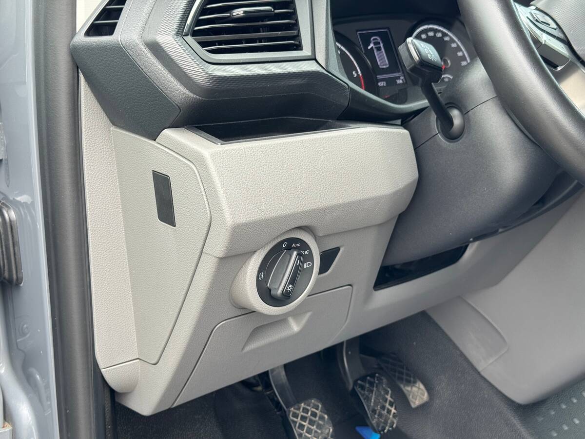 Volkswagen Caravelle 2021 - freshauto