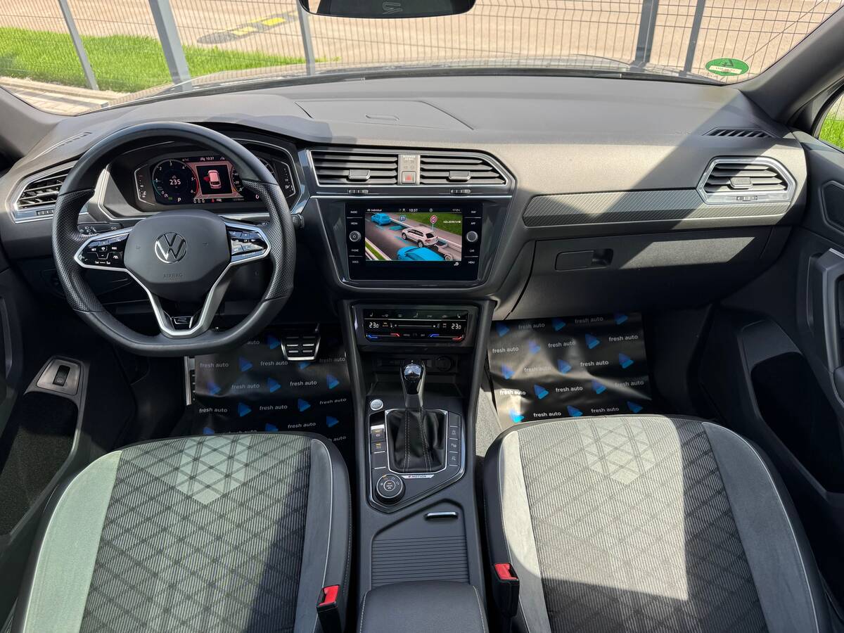 Volkswagen Tiguan Allspace 2022 (Фольксваген Тігуан Оллспейс) — фото 4 з 5