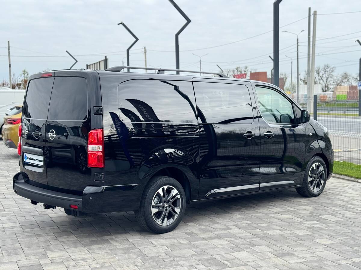 Opel Vivaro 2020 - фреш авто