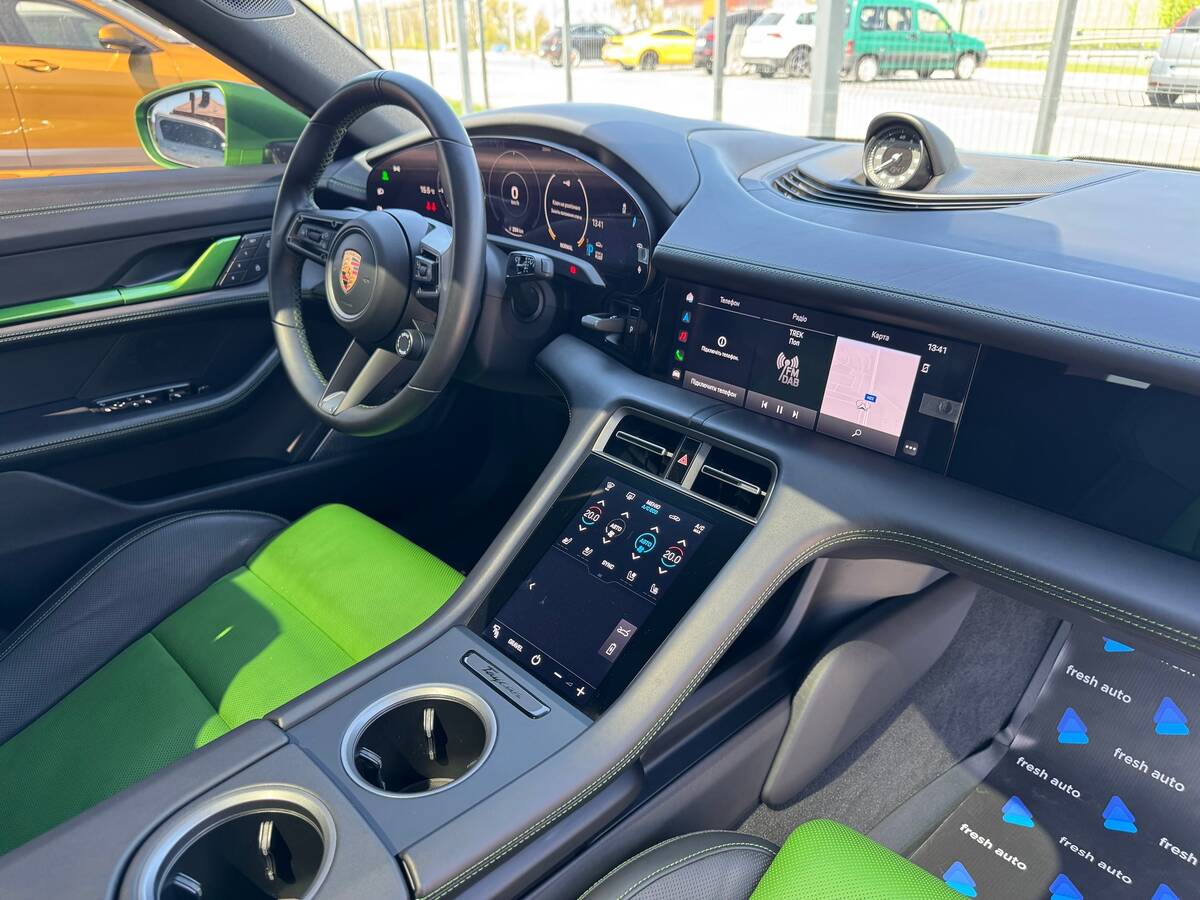Porsche Taycan 2021 - сайт фреш авто