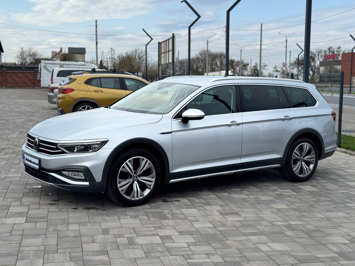 Volkswagen Passat Alltrack 2022 - Location: In Ukraine 