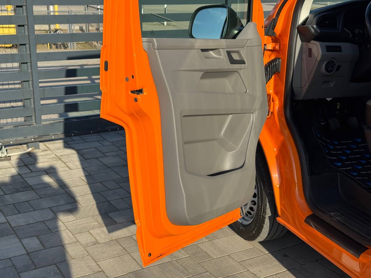 Volkswagen Transporter 2020 - фреш авто