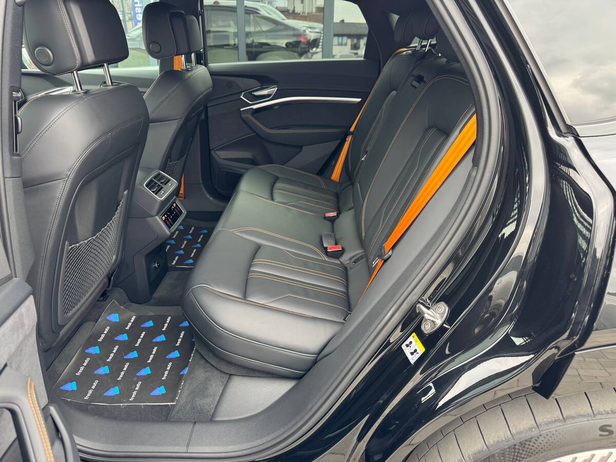 Audi e-tron 2022 - Тип авто: Легкові 