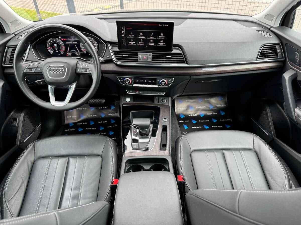 Audi Q5 2022 (Ауді Q5) — фото 4 з 5