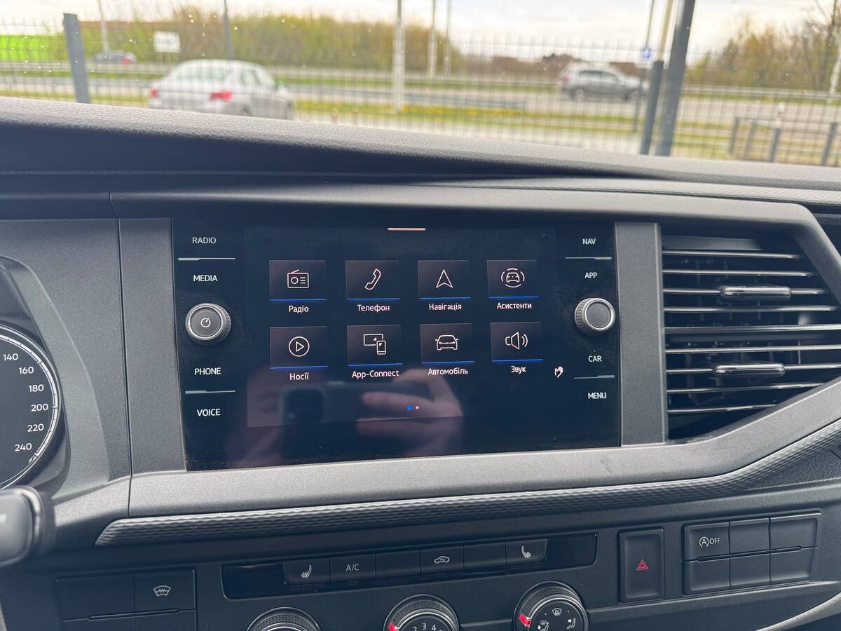 Volkswagen Transporter 2020 - покупка авто