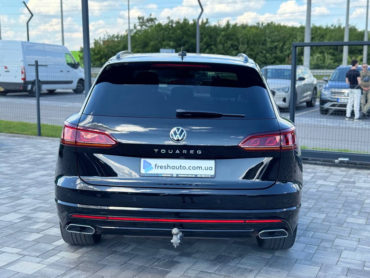 Volkswagen Touareg 2022 - Об'єм двигуна: 3.0 л.