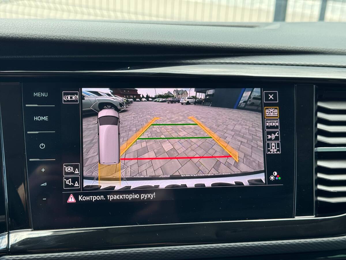 Volkswagen Multivan 2021 - fresh avto
