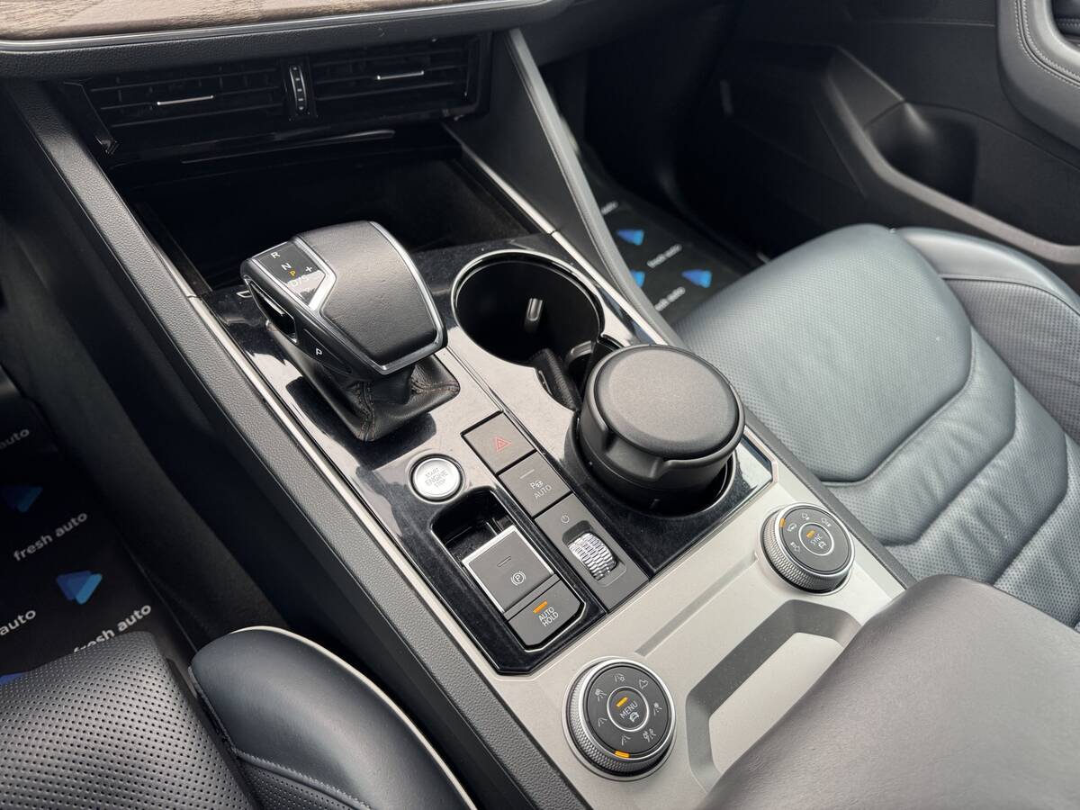 Volkswagen Touareg 2021 - Пробіг: 104 тис. км