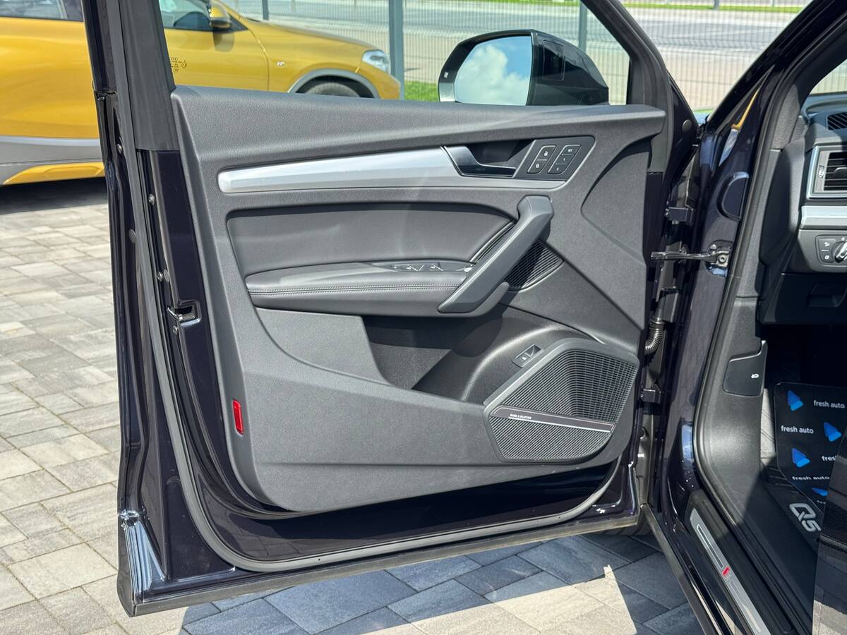 Audi Q5 2020 - freshauto