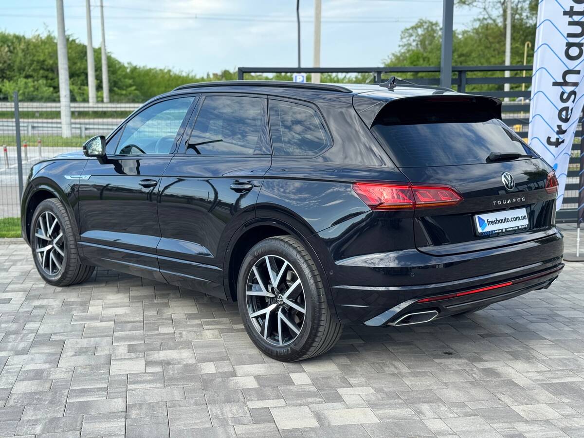 Volkswagen Touareg 2020 - Volume: 3.0 l.