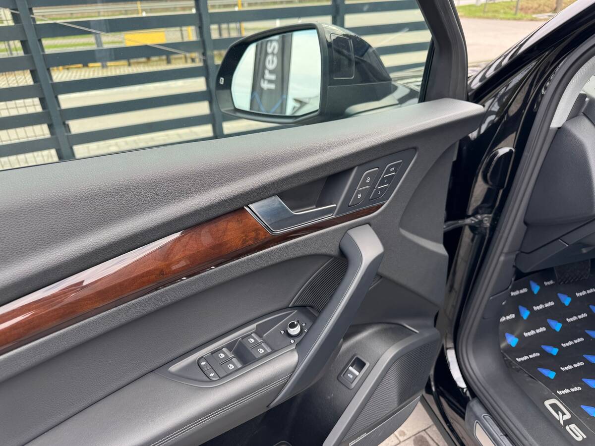 Audi Q5 2019 - fresh auto