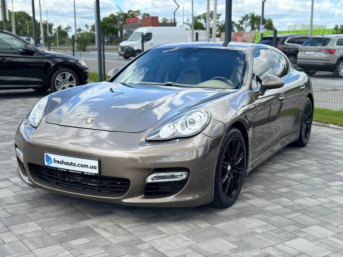 Porsche Panamera 2011 - Odometr: 147 thnd km