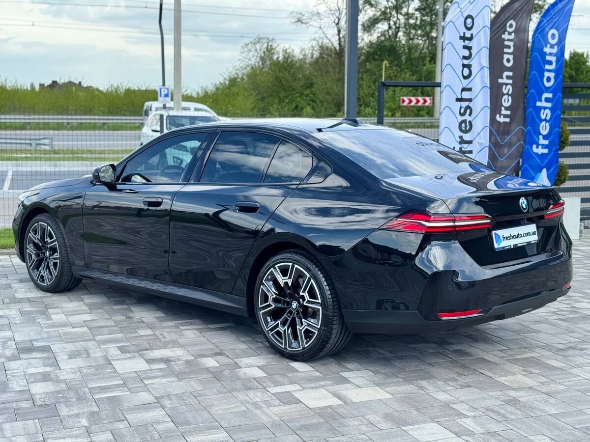 BMW 5 Series 2024 - Пробіг: 40 тис. км