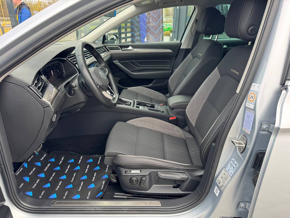 Volkswagen Passat Alltrack 2022 - fresh avto