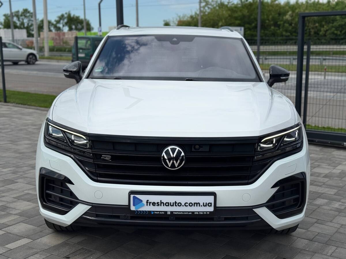 Volkswagen Touareg R 2022 - Country: Germany 